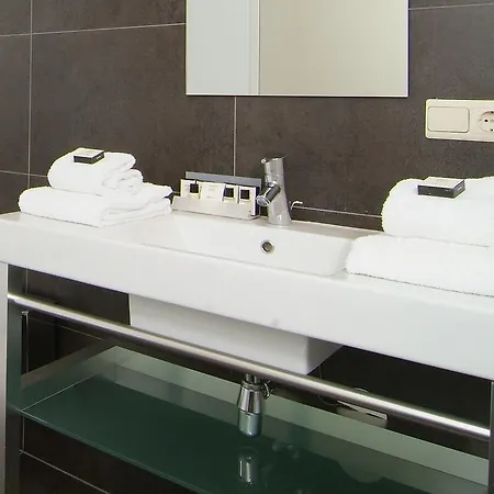 فندق Badhotel De Wielingen زيلاند