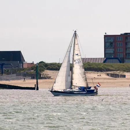 Badhotel De Wielingen