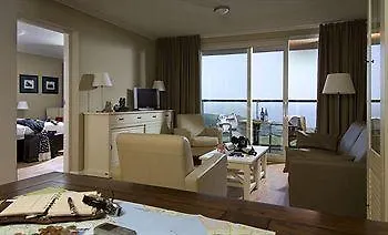 Hotel Which hotels are closest to Amsterdam Airport Schiphol?