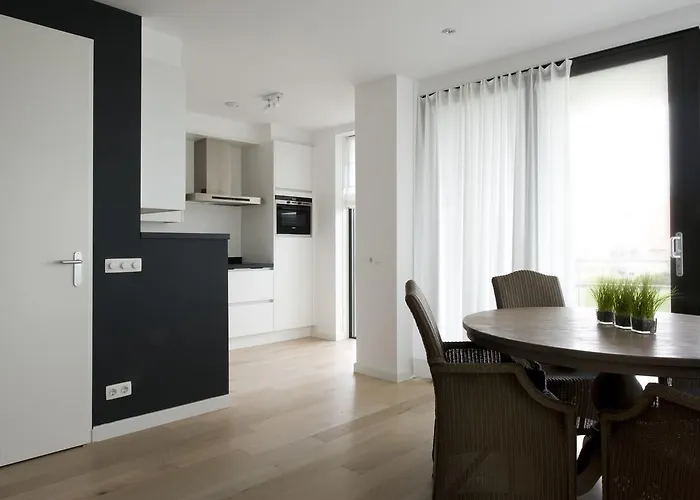 Hotel Which hotels are closest to Amsterdam Airport Schiphol?