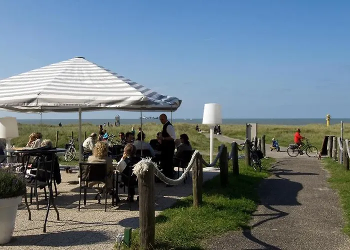 Hotel Which hotels are closest to Amsterdam Airport Schiphol? Zeeland